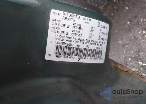 2000 Jeep Cherokee Sport z USA, uszkodzony, nr VIN 1J4FF48S8YL242593